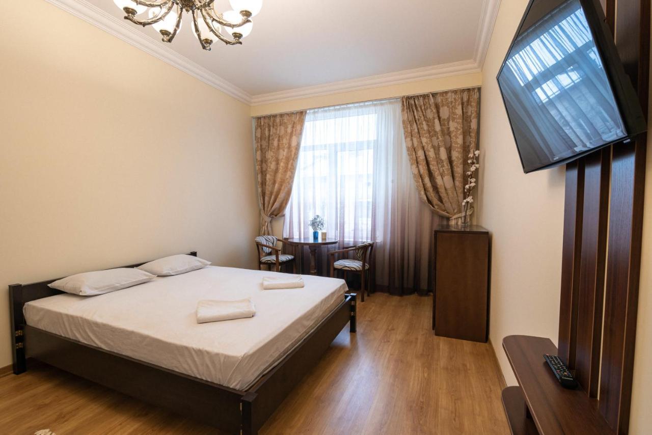 Comfort Apartment Lviv Eksteriør bilde
